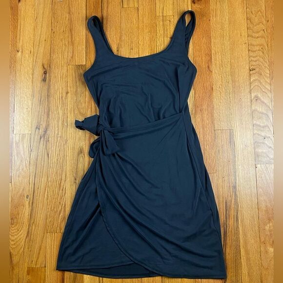 🪦 Lulus Sweet and Simple Style Black Faux-Wrap Mini Dress Gray Size M (3 for 30) - Picture 6 of 11